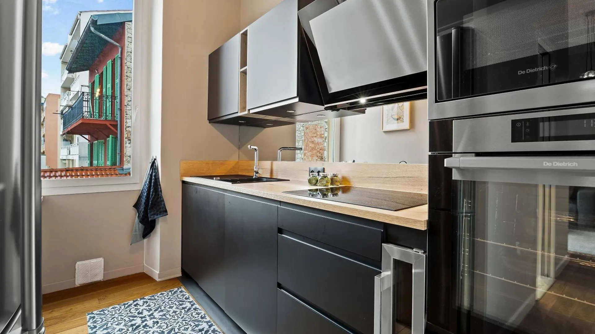Nice Renting - Dabray - Chic & Spacious Apartment In The Heart Of Nice - Prime Location Near Attractions France