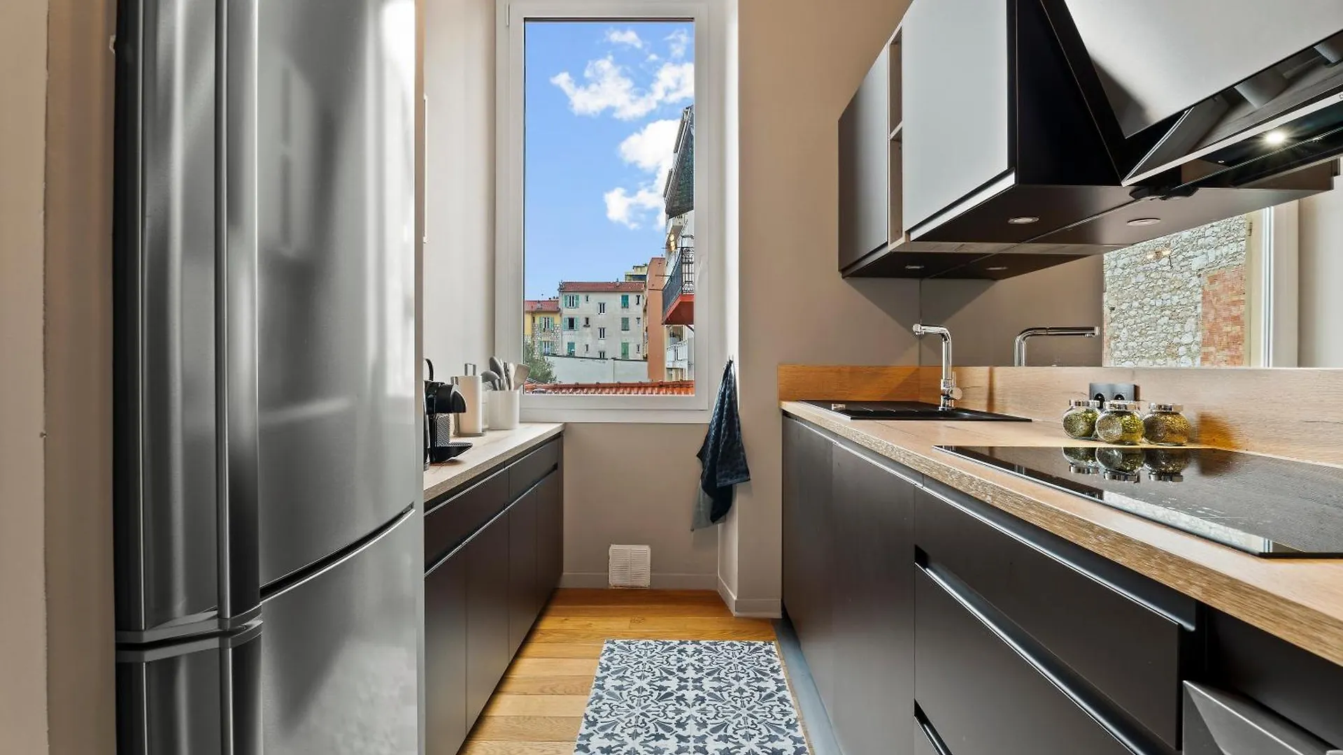 Nice Renting - Dabray - Chic & Spacious Apartment In The Heart Of Nice - Prime Location Near Attractions